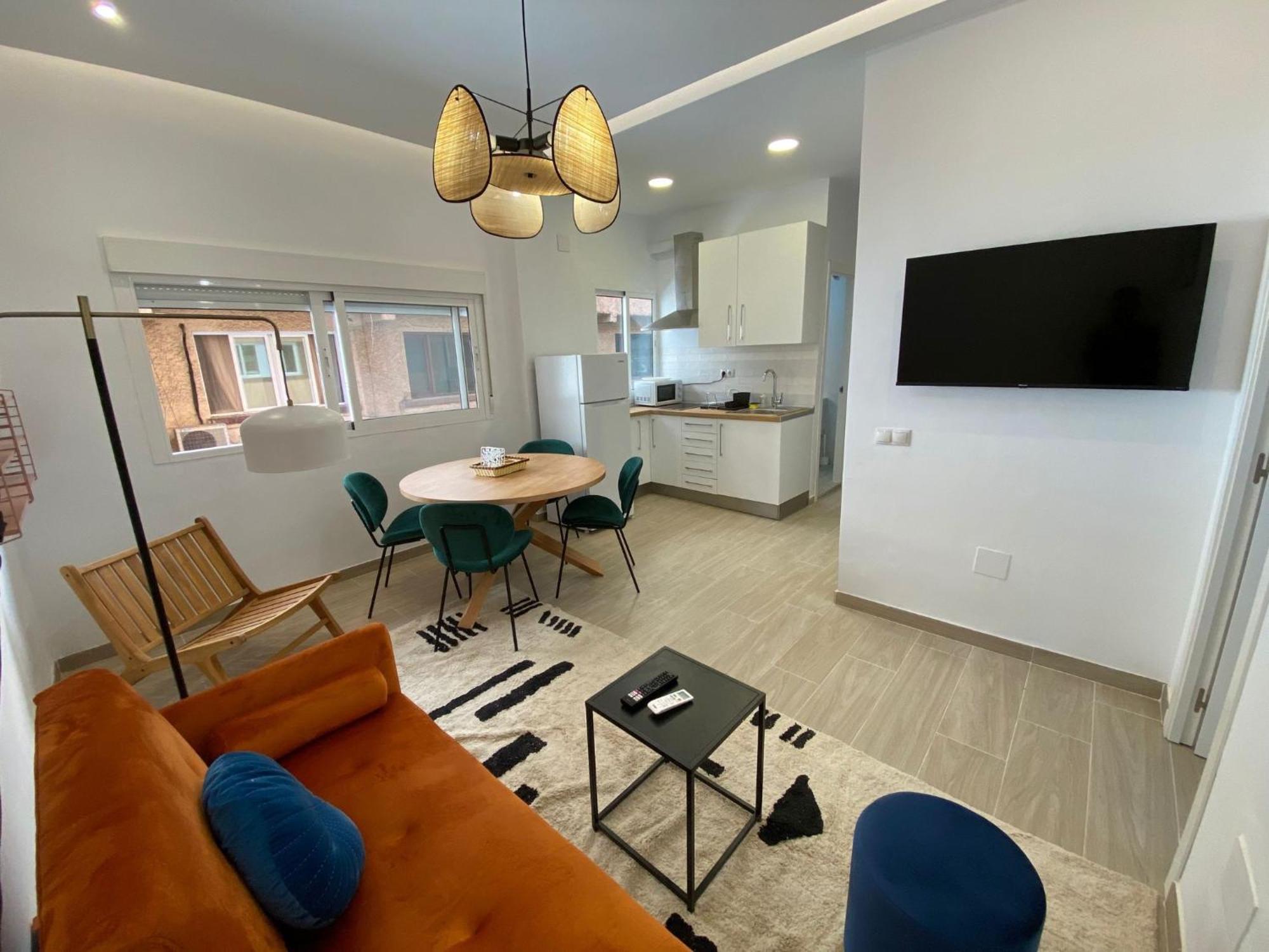 City Center And Beach Renovated Apartment Фуэнхирола Экстерьер фото